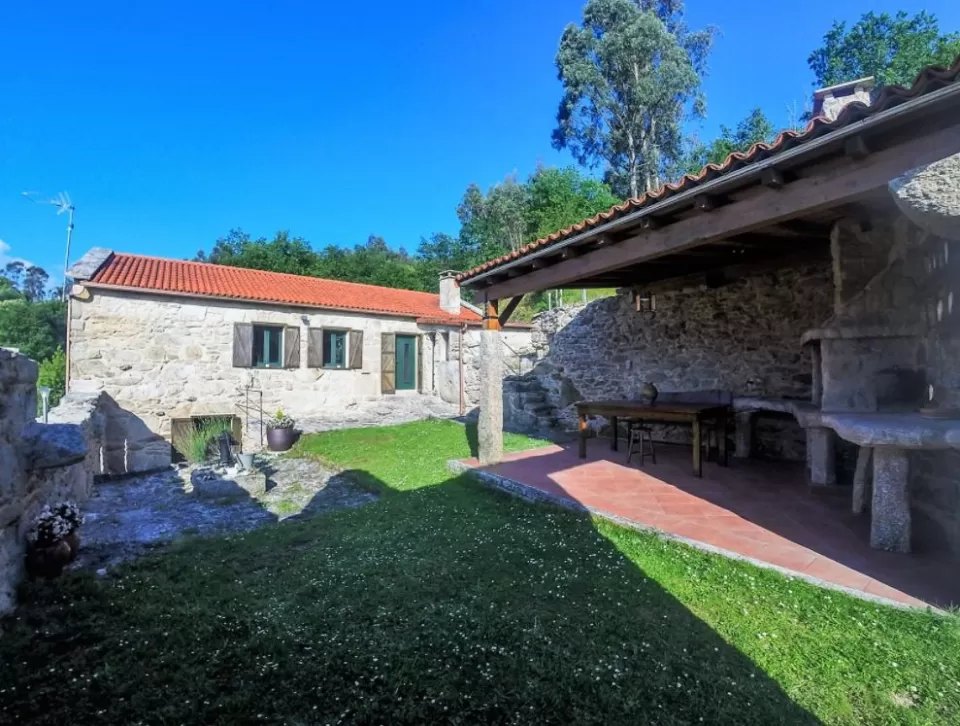 Casa Costiña