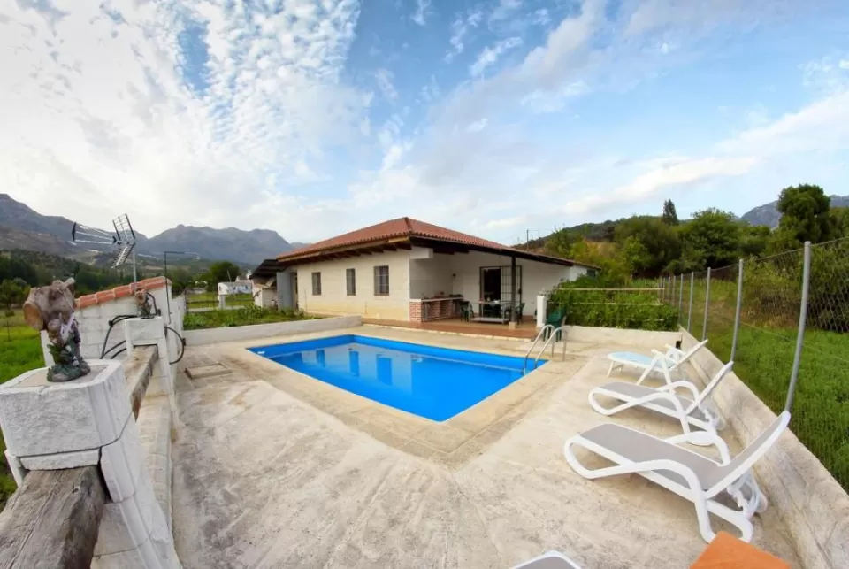 Casa Rural Allaenfrente