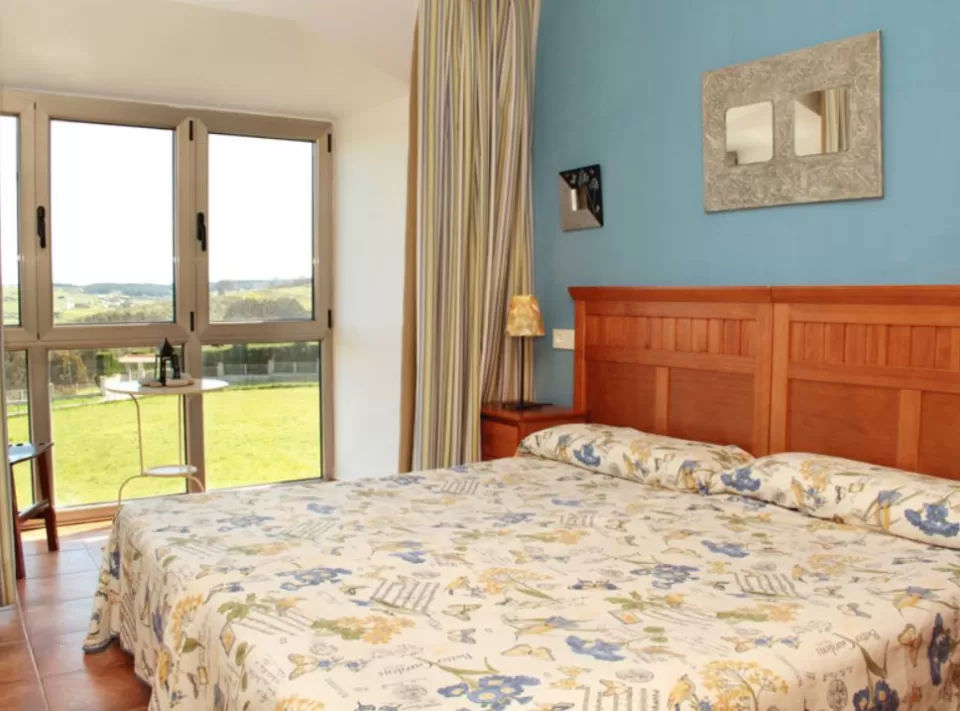 Apartamentos Mirapeñas- Isla Herbosa