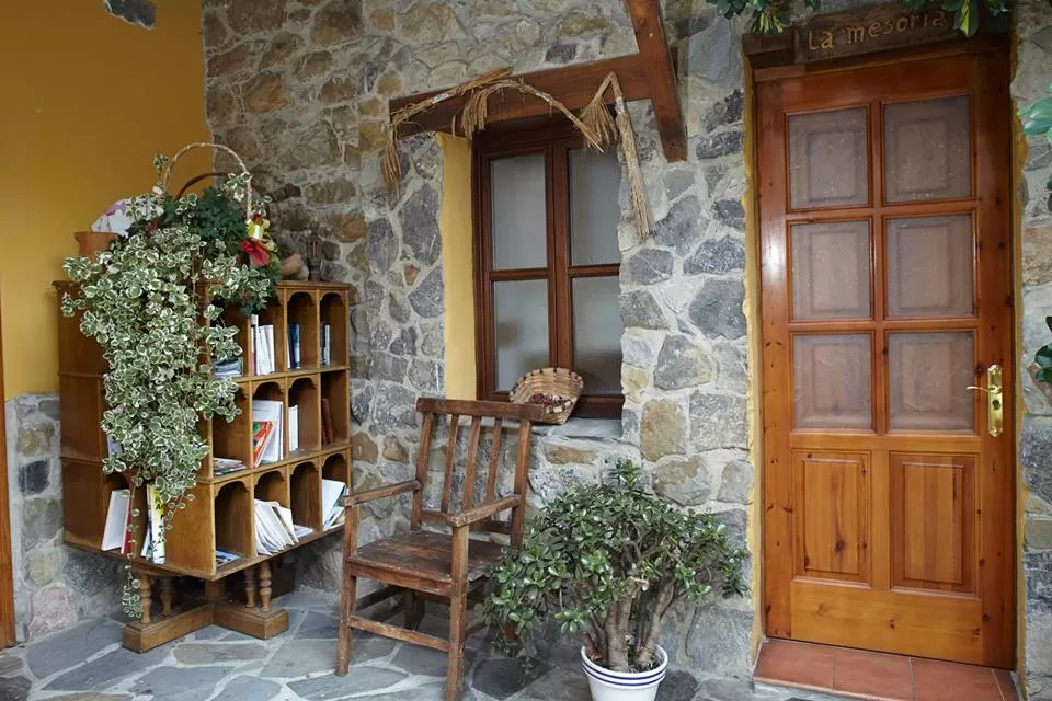 Apartamentos La Escanda- Mesoria