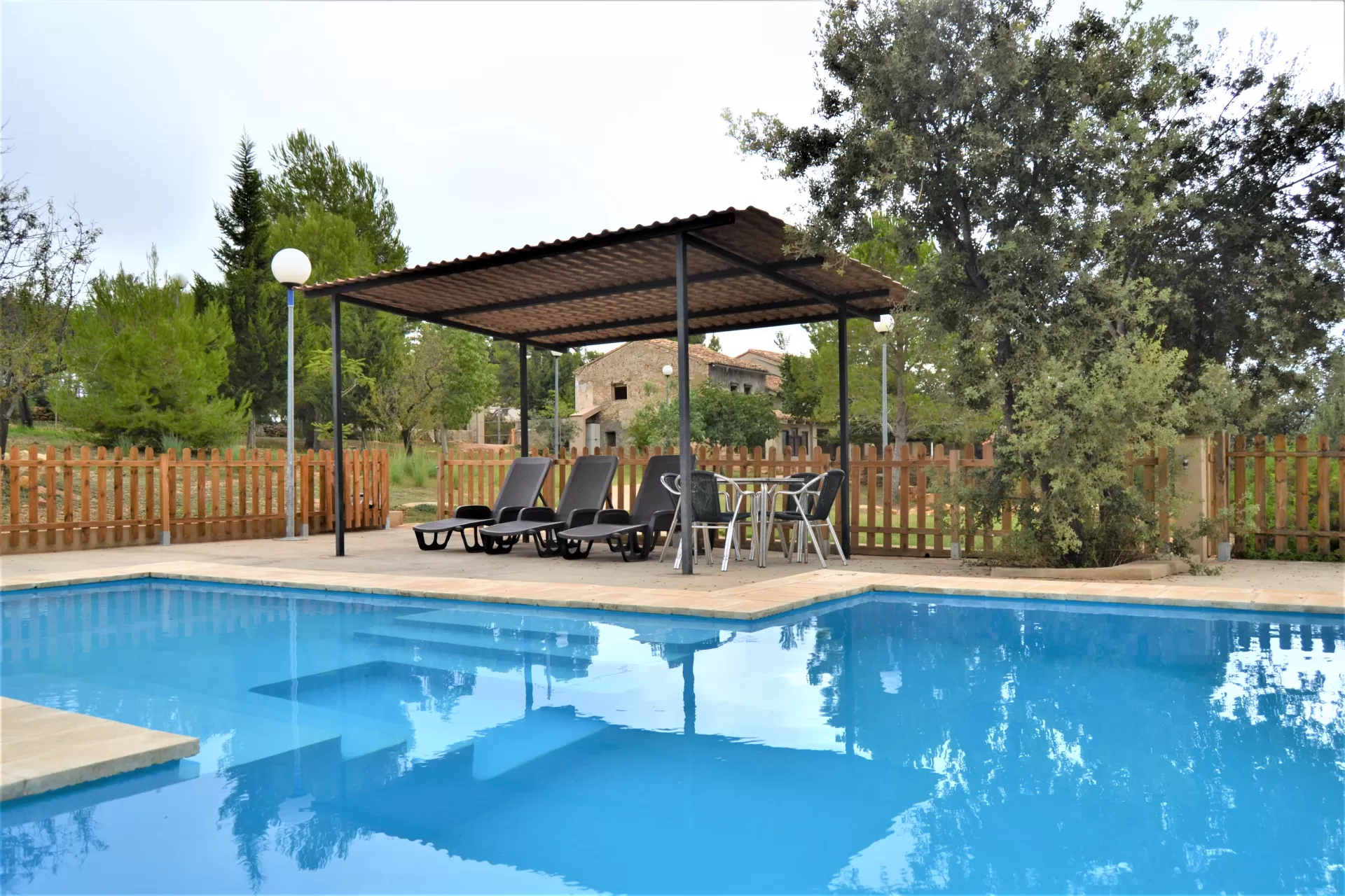 Masía El Pino- Casa Levante