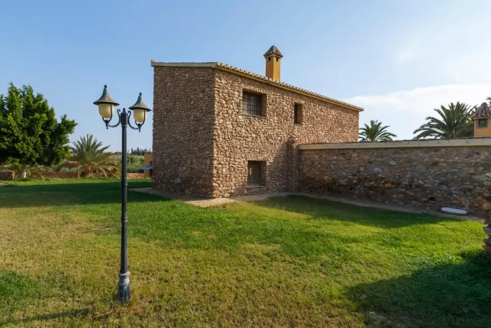 Cortijo de Piedra Viva