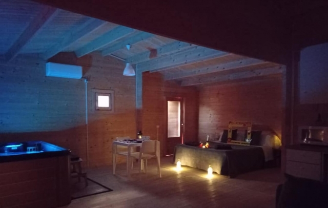 Sala de estar por la noche