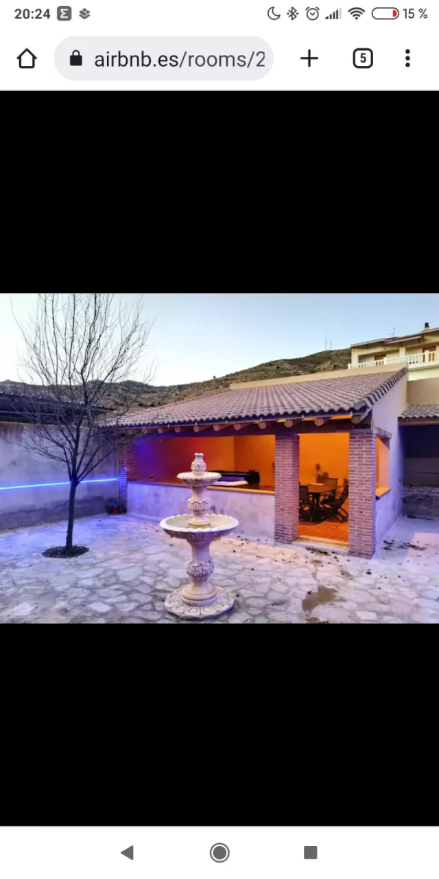 Víctor Manuel Pérez Braulio en su estacia en Casa Rural Torre Piquer 3715_1