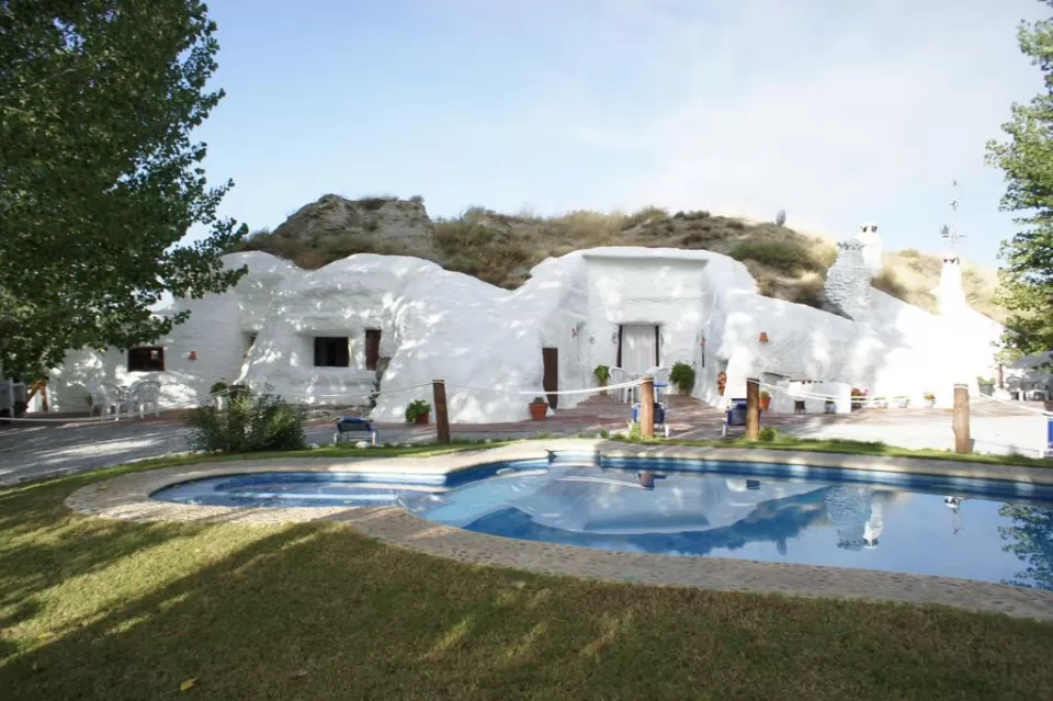 Cueva El Guindas