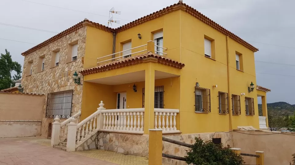 Casa 3 dormitorios y piscina privada 2