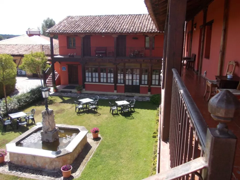  Hotel Los Rastrojos 