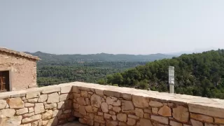 Delia Rosa Cartagena dans son séjour à Castell de Orpí- Can Bosch 6231_2