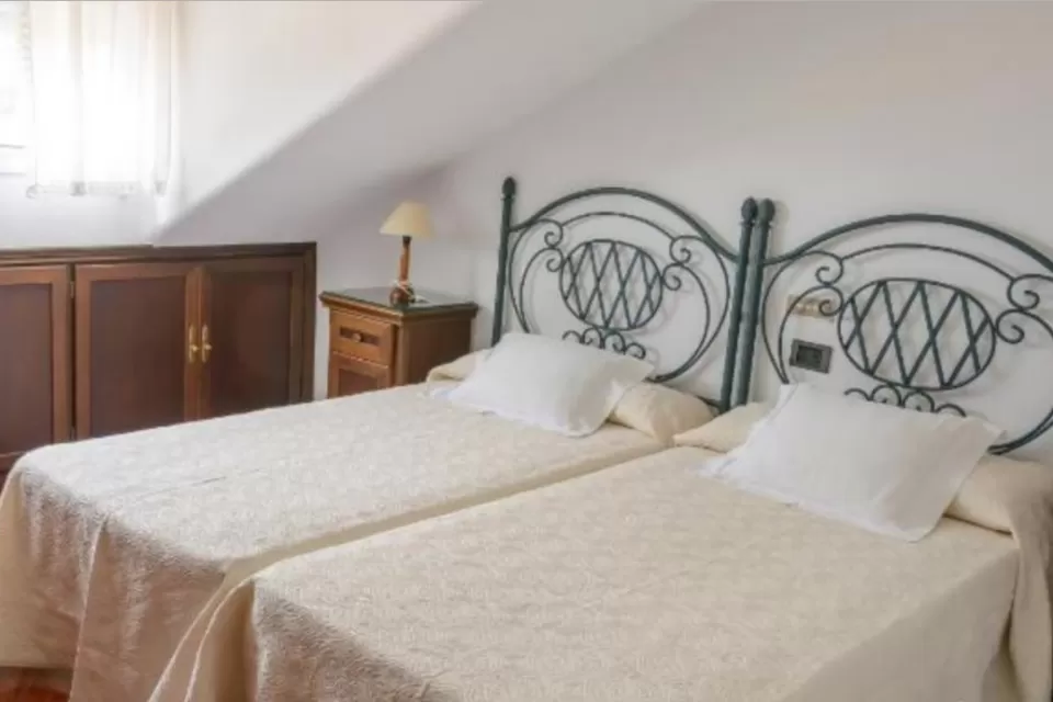 Habitación doble con baño