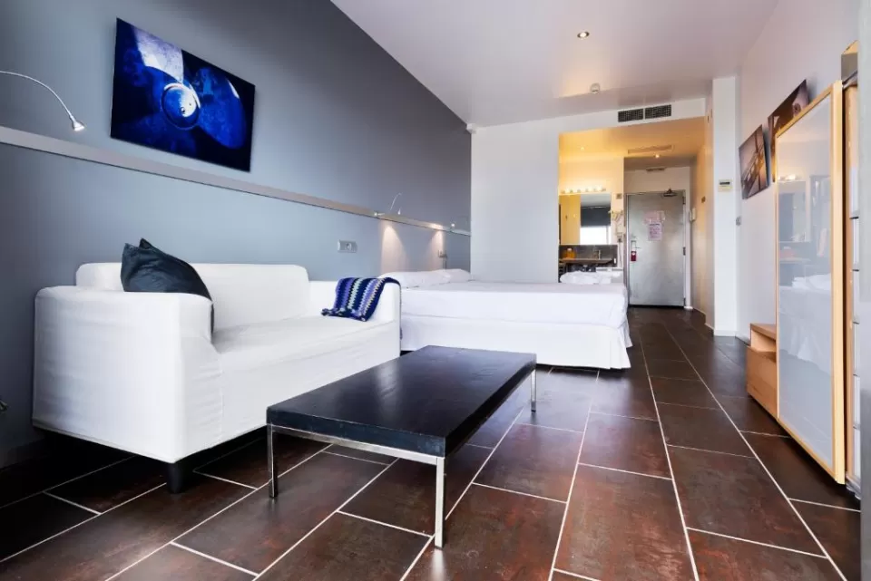 Double room 208