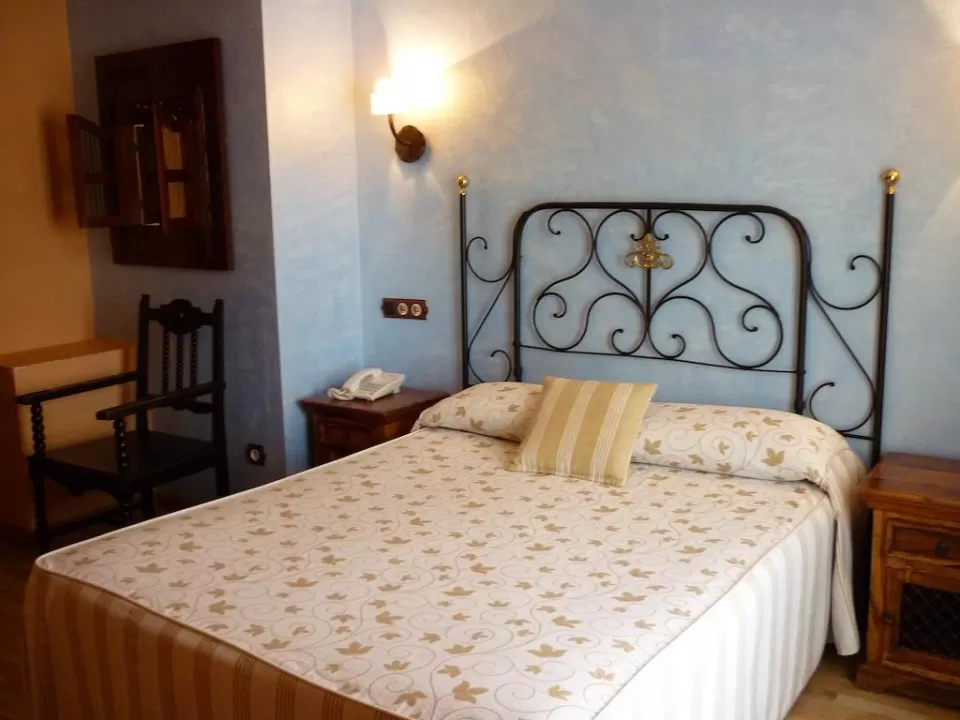 Dobles Exterior con cama matrimonio