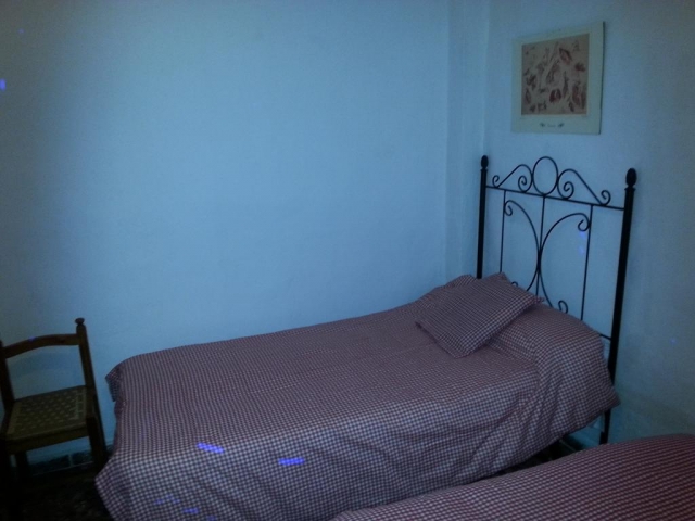 Dormitorio con camas individuales