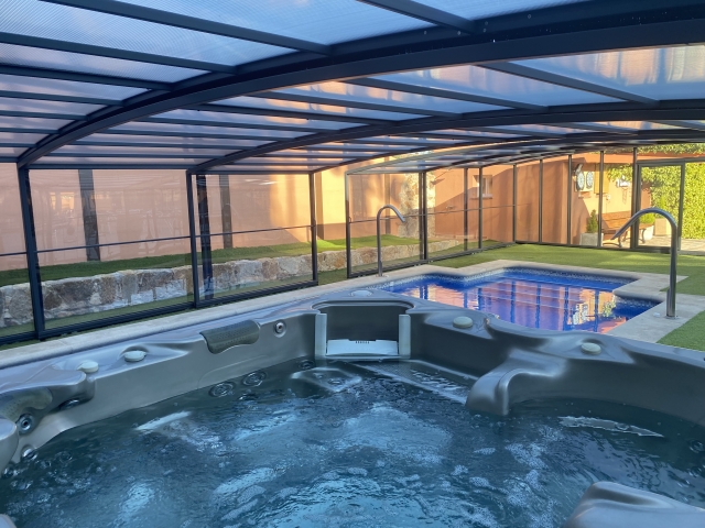 Jacuzzi