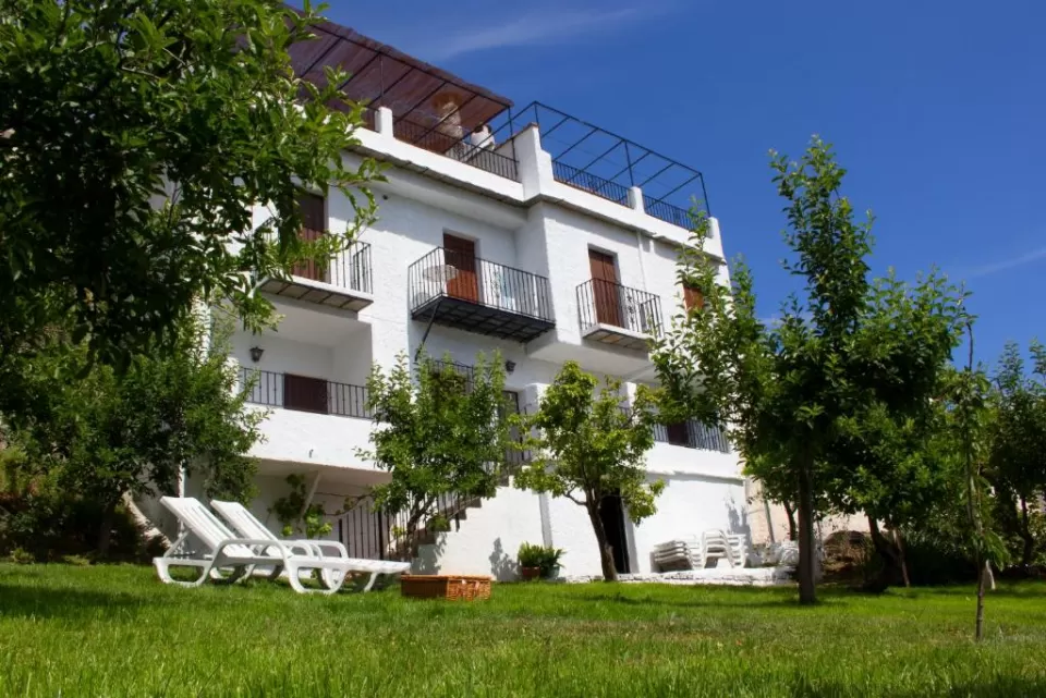Apartamentos Puerta Bubión
