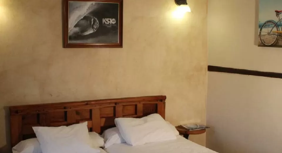 Habitación doble con desayuno III