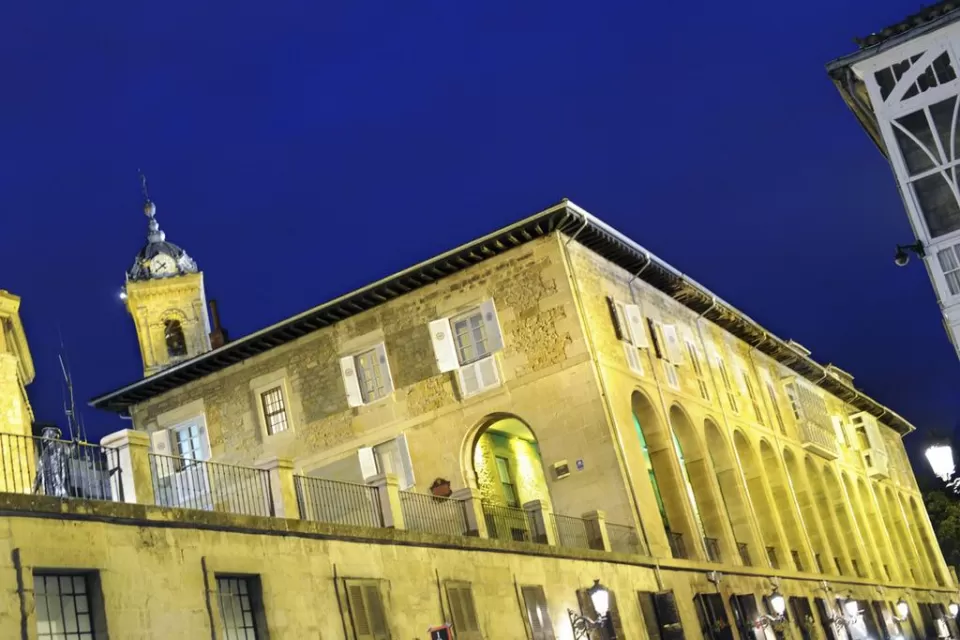 La Casa de los Arquillos- Estudios