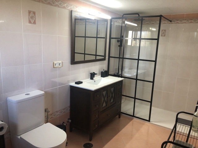 Bano con ducha