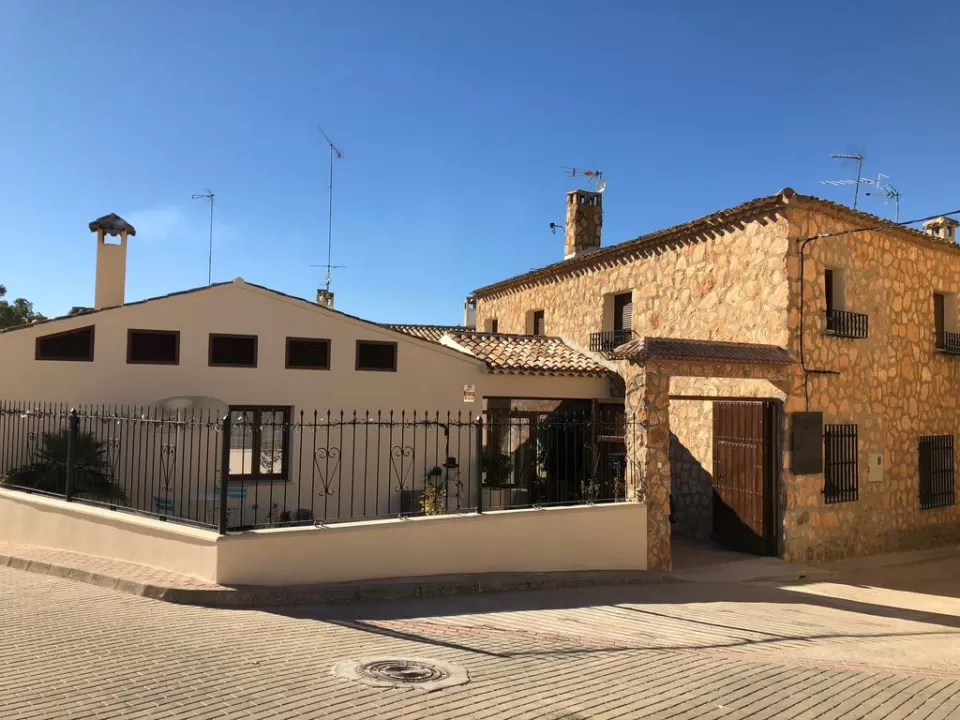 Hotel Hierbaluisa