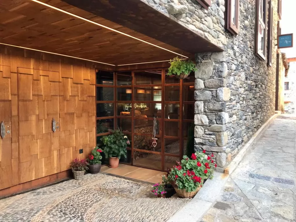 Hotel La Neu