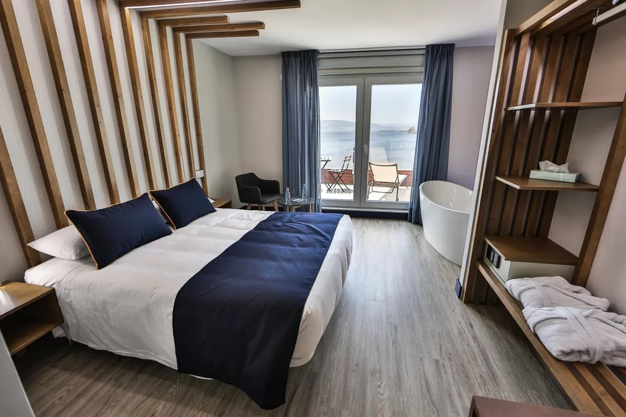 Suite con jacuzzi puesta de sol
