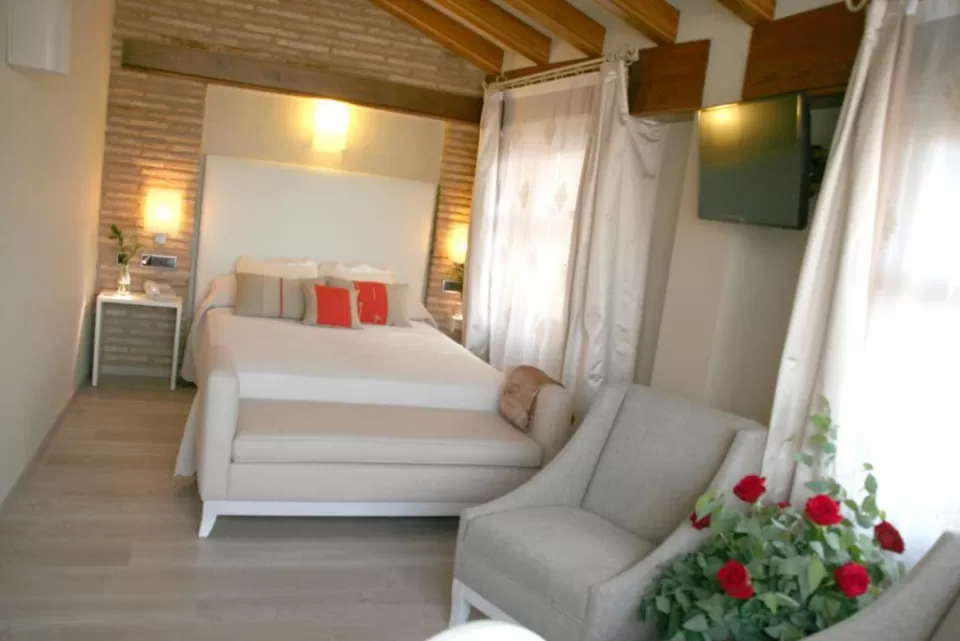 Royeta Room