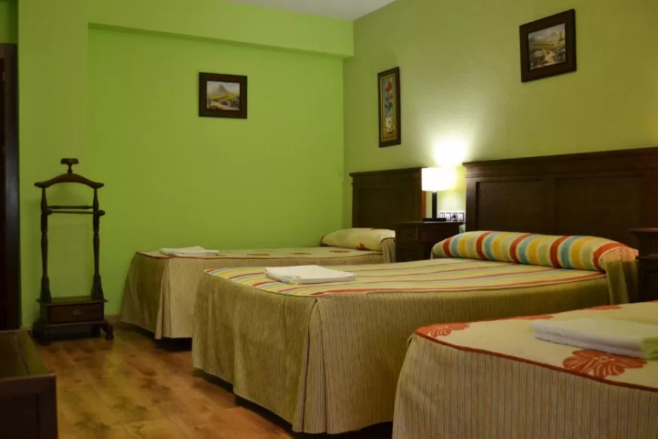 Los Madroñales Room