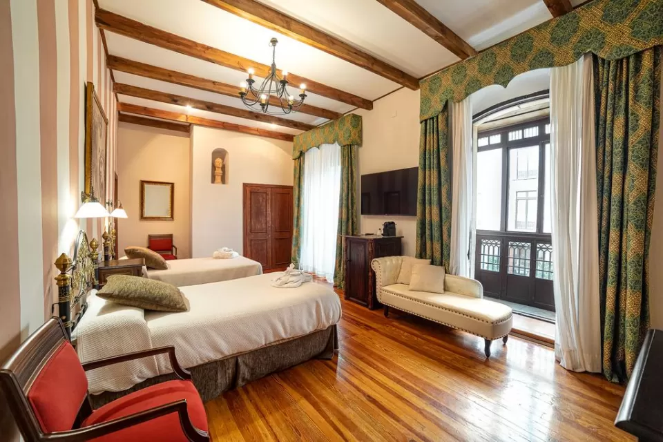 Hotel Alvar Fañez