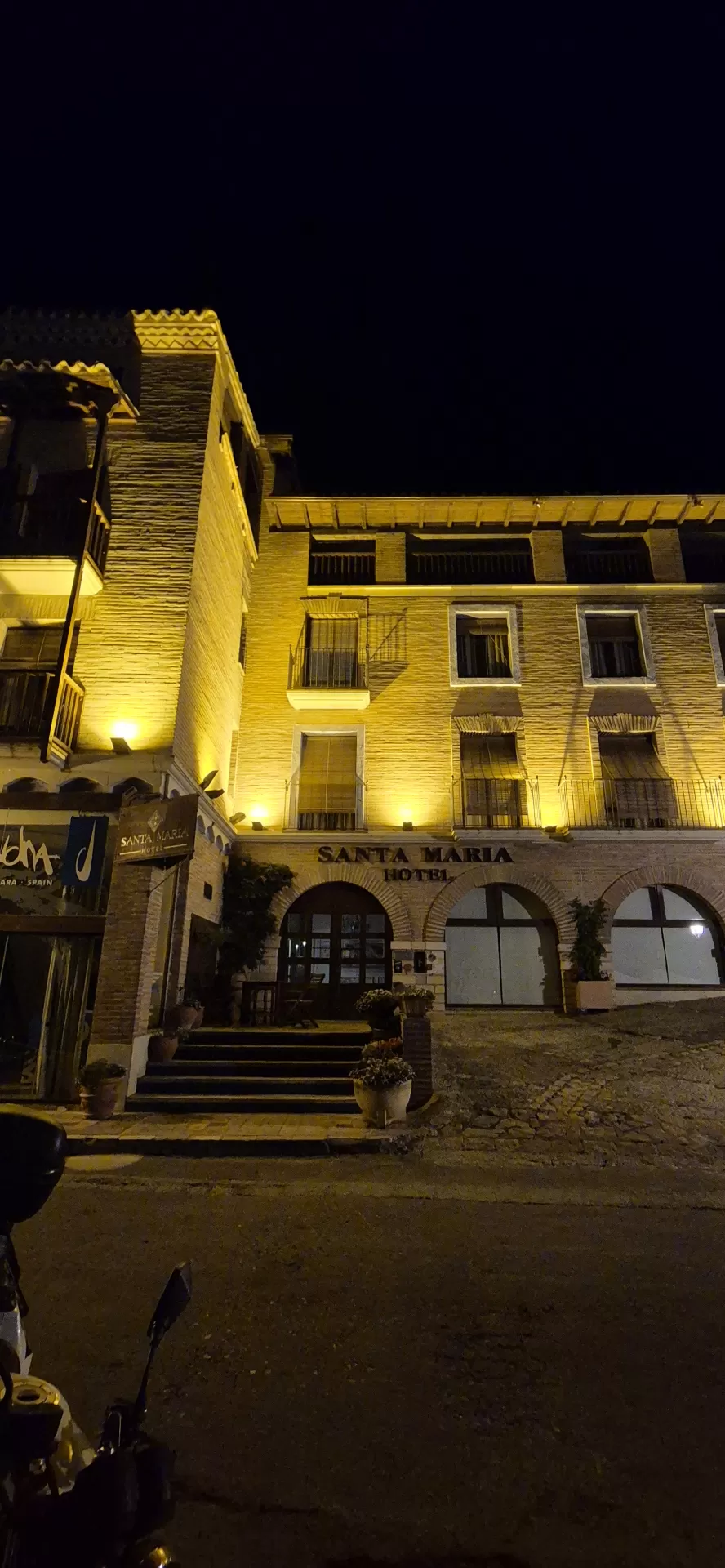 Virginia Francés Biosca in your stay in Hotel Santa María de Alquézar 4952_1