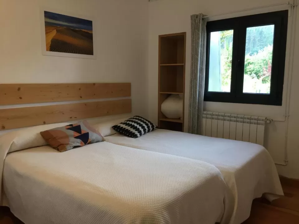 Double 2 beds private bathroom