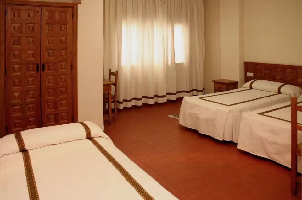 Habitación 2 camas con balcón
