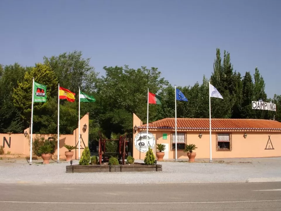 Camping & Bungalows Suspiro del Moro