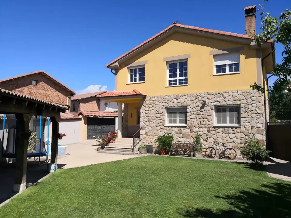 Las Riendas Casa Rural