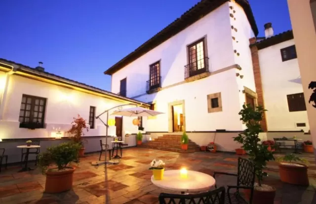 Hotel Casona del Busto