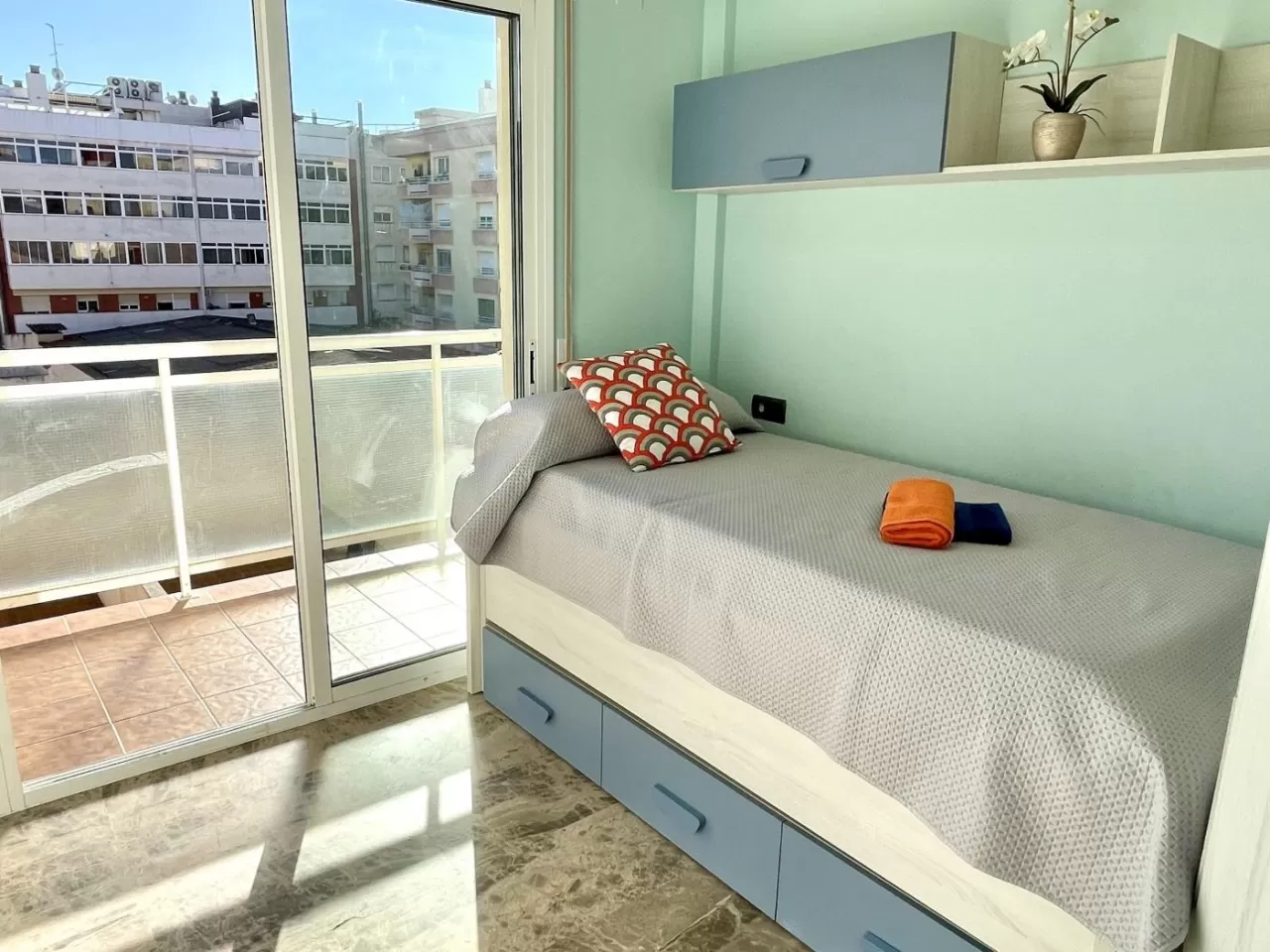 Apartbeach Benidorm y muy luminoso