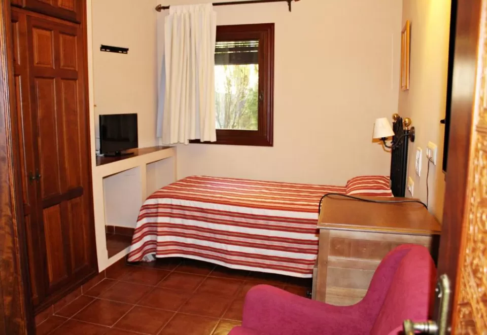 Habitación Individual Pequeña