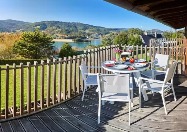 Deluxe Suite with Sea View