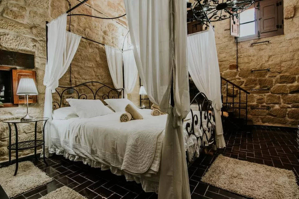 Durmiendo como Reyes- Suite Medieval