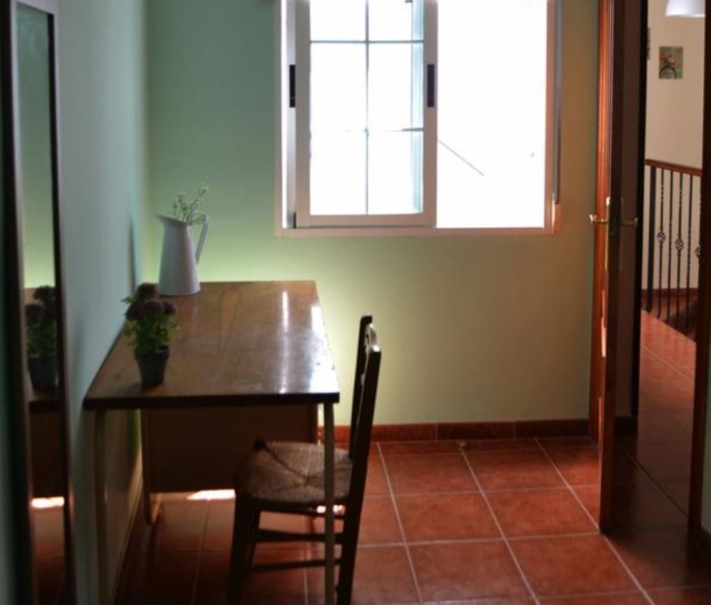 Dormitorio y escritorio