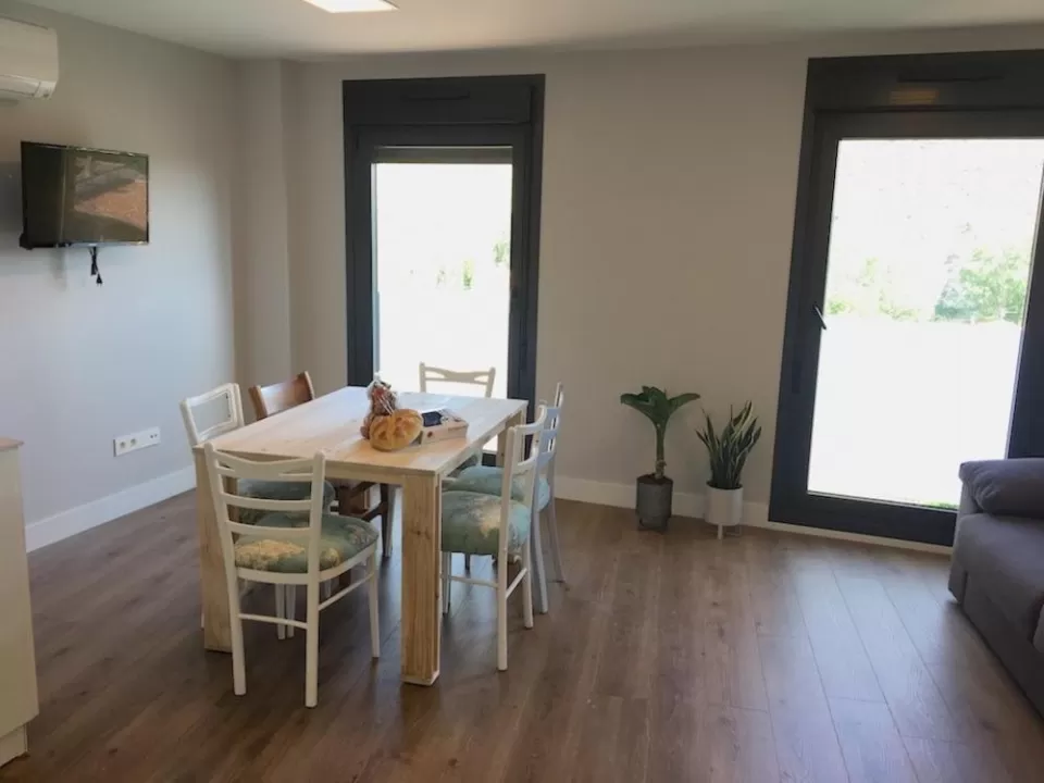 Apartamentos Leiva- El Tejadillo