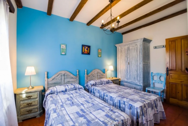 Dormitorio doble azul 