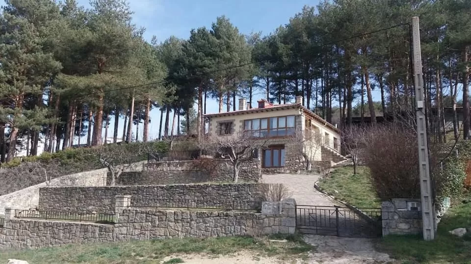 Los Rosales de Gredos