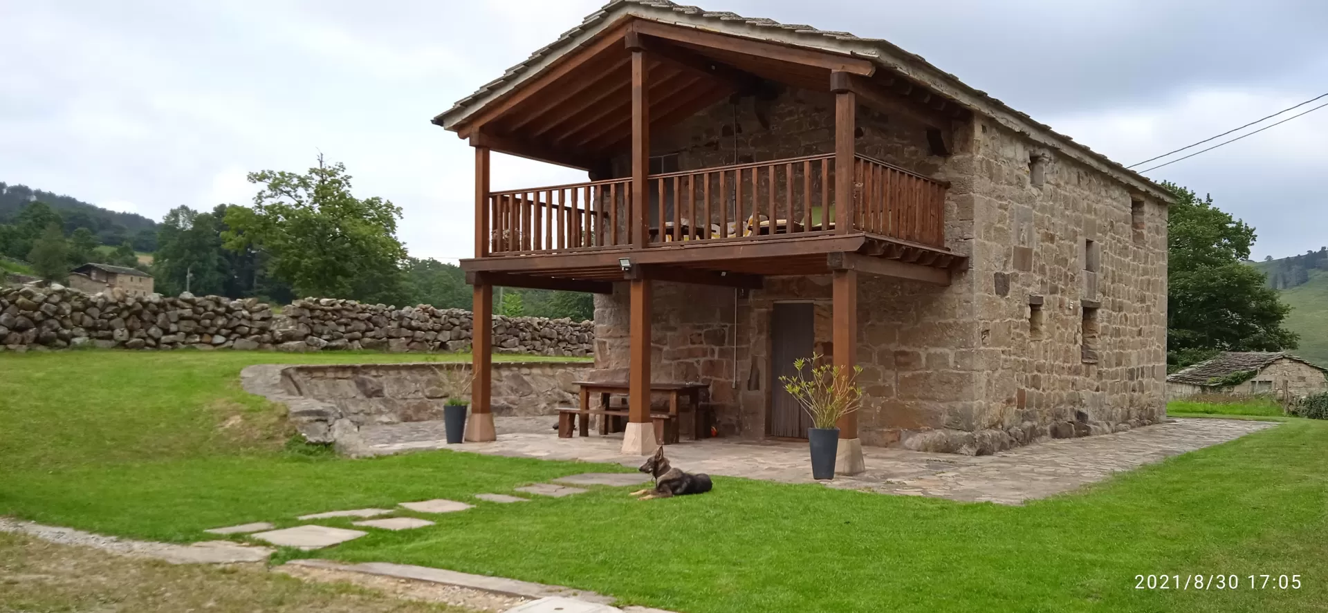 SUSANA PASTOR BARCENILLA en su estacia en Cabaña Pasiega Las Suertes 2838_1