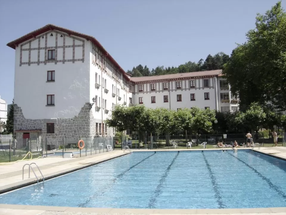 Hotel Ayestarán I