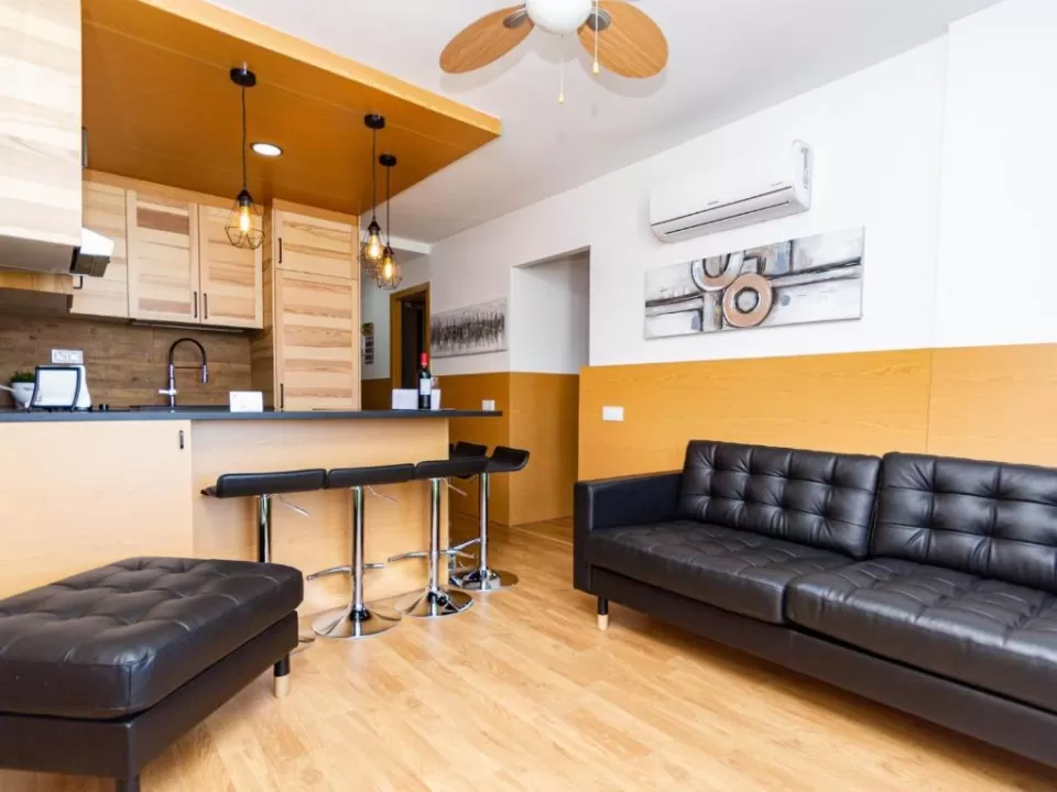 Slipper Friendly Apartment