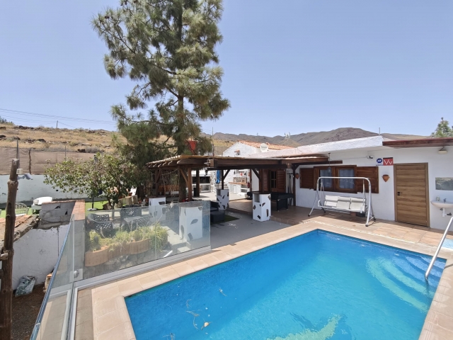 Piscina en el exterior 