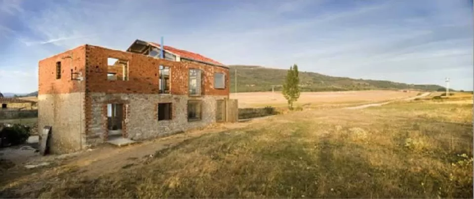 La Ruina Habitada