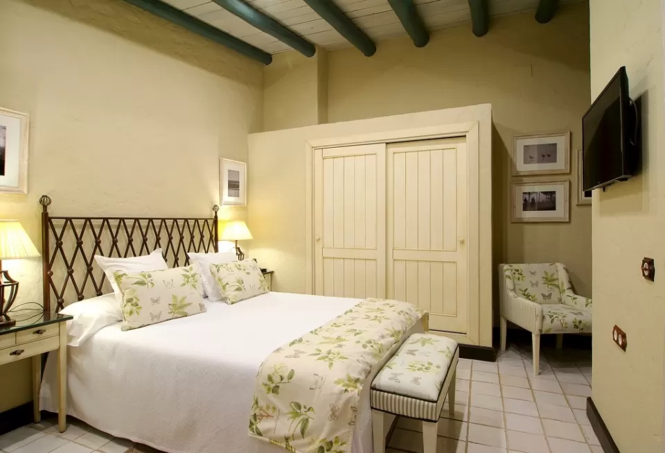 Interior Double Room