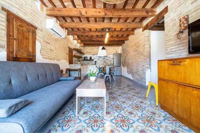 Sala agradable y cocina