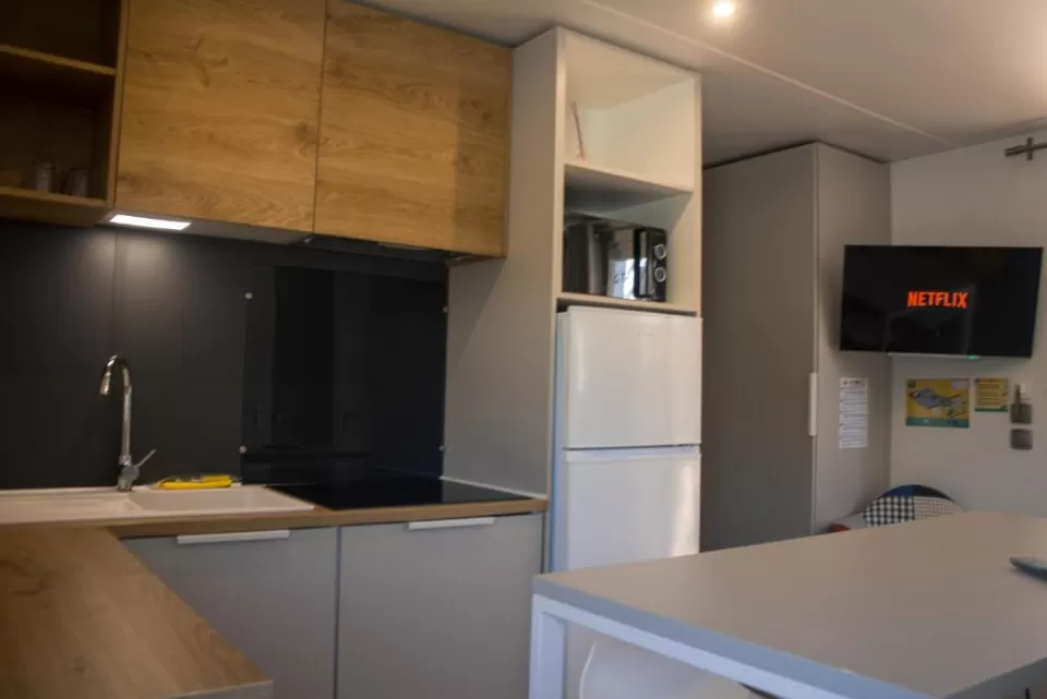 Bungalow Deluxe (6 pax)