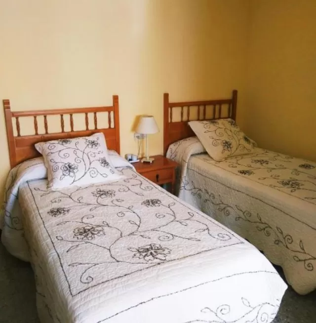 Habitación doble con baño
